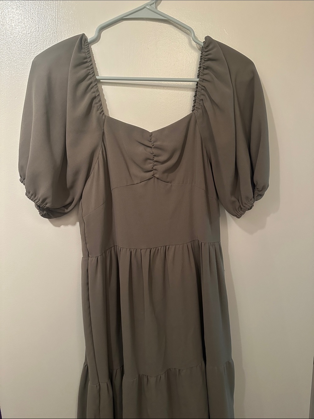 Mikarose Olive-Grey Puff Sleeve Tiered Midi Dress